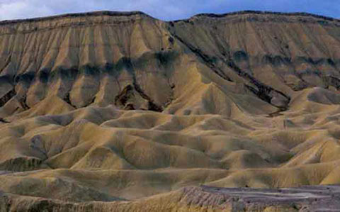 Photo of the large mesa with fluted sides called Elephant Knees