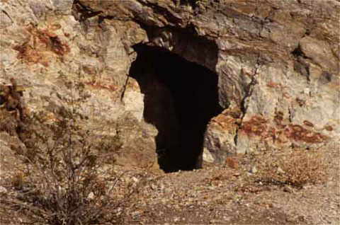 Photo of the entrance to the Molly Mine